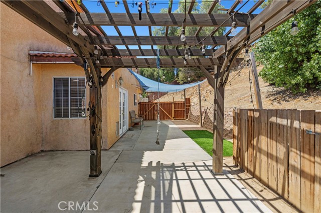 30045 Marvin Avenue, Castaic CA: https://media.crmls.org/medias/f1f445ec-4bd7-4948-9bfa-084caced52b0.jpg