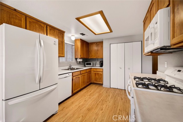 Detail Gallery Image 5 of 25 For 2767 Lowell Dr, Chico,  CA 95973 - 3 Beds | 2 Baths