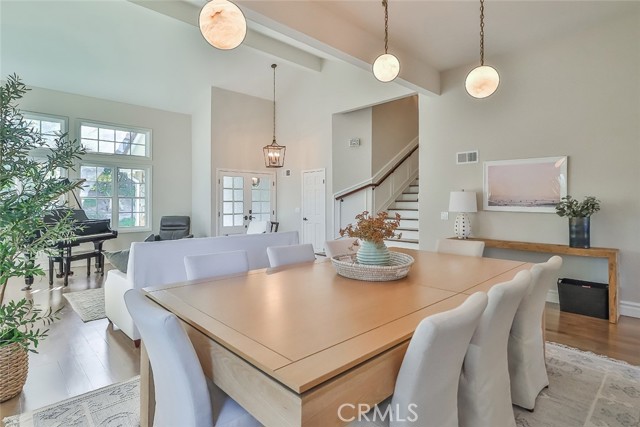 3220 Versaille Court, Thousand Oaks CA: https://media.crmls.org/medias/f1f4ba73-fa3c-4502-9fd2-03f2ce50a93f.jpg