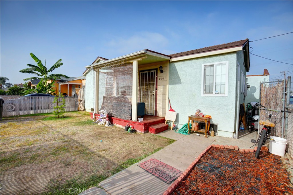 1001 Clela Avenue, East Los Angeles, CA 90022