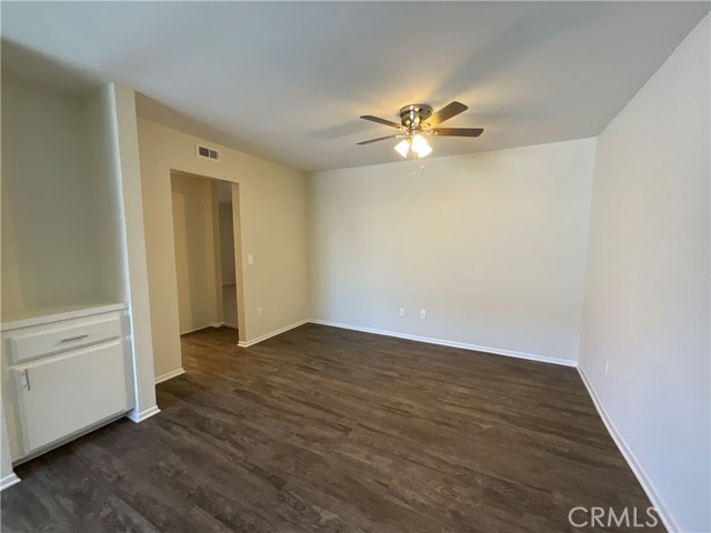 Detail Gallery Image 12 of 17 For 16841 Lynn Ln #B,  Huntington Beach,  CA 92649 - 2 Beds | 2 Baths