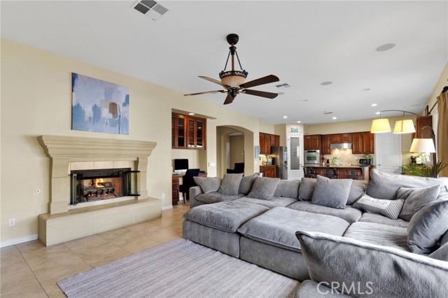 Detail Gallery Image 27 of 75 For 12389 Winesap, Apple Valley,  CA 92308 - 5 Beds | 2/1 Baths