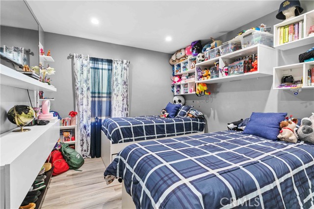 Detail Gallery Image 26 of 61 For 7700 Winnetka, Winnetka,  CA 91306 - 5 Beds | 3 Baths