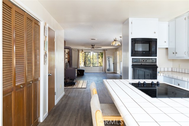 Detail Gallery Image 8 of 49 For 49 Berwick Ln, Oroville,  CA 95966 - 2 Beds | 1/1 Baths