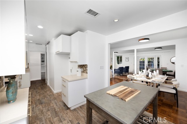 Detail Gallery Image 17 of 32 For 810 W Route 66, Glendora,  CA 91740 - 3 Beds | 2 Baths