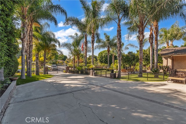 959 Rodeo, Fullerton CA: https://media.crmls.org/medias/f1f8f862-9bbc-4c4f-a261-0de0d123c6c7.jpg