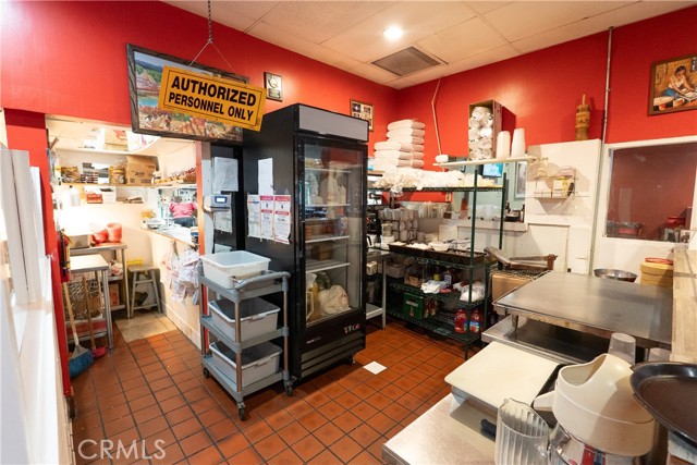 5949 Whittier, Los Angeles CA: https://media.crmls.org/medias/f1f96d57-07b7-46ae-9a4a-b98ca1ff084e.jpg