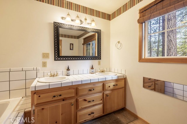 285 Santa Clara Boulevard, Big Bear Lake, CA 92315