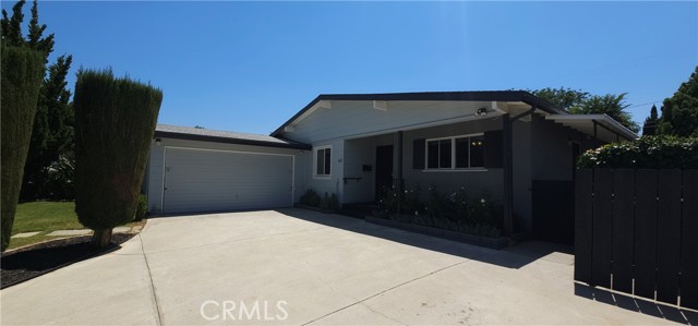 Detail Gallery Image 1 of 24 For 622 Esther Way, Redlands,  CA 92373 - 4 Beds | 2/1 Baths