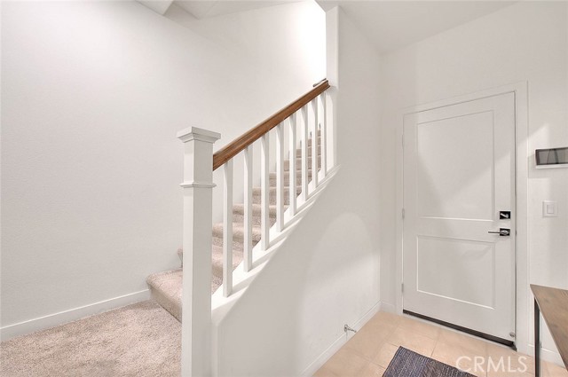 831 Wintergreen Way, Upland CA: https://media.crmls.org/medias/f1fb9f69-29ff-43cf-b89b-76fea9ec8446.jpg