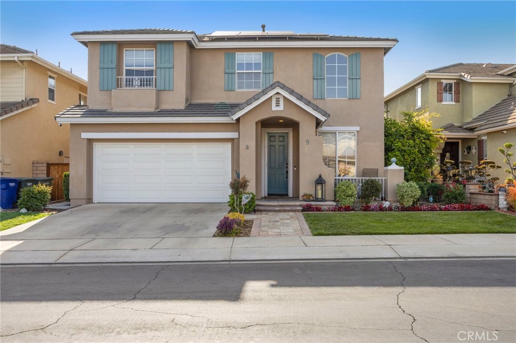 9 Woodlake Drive