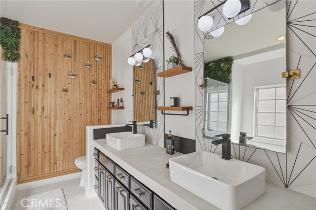 716 Lucia, Redondo Beach, California 90277, 3 Bedrooms Bedrooms, ,3 BathroomsBathrooms,Residential,For Sale,Lucia,SB26088691