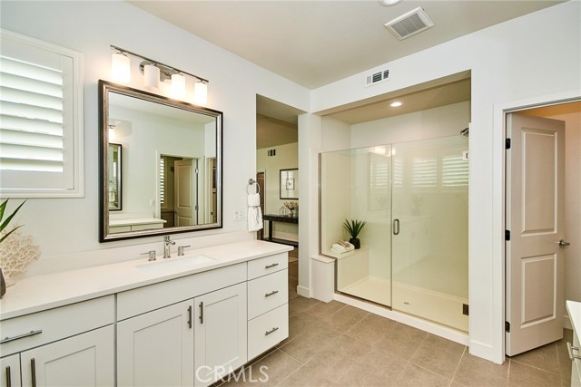 320 Magnet, Irvine CA: https://media.crmls.org/medias/f1fc6691-483e-4057-8689-edab42cc9b58.jpg