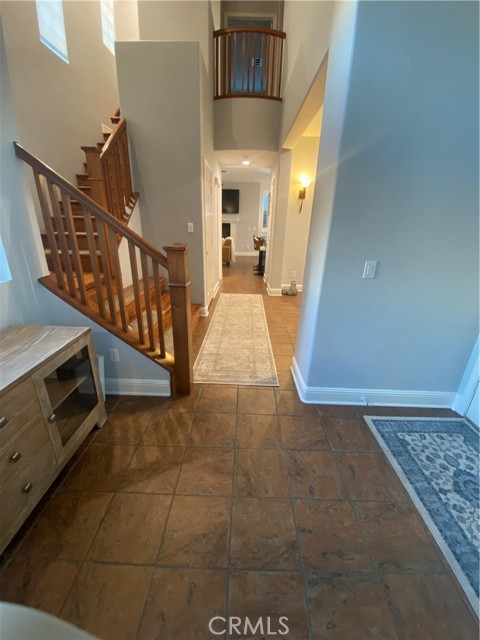 Detail Gallery Image 3 of 15 For 26947 Cape Cod Dr, Valencia,  CA 91355 - 3 Beds | 3 Baths