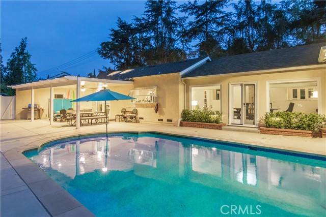 19631 Rosita Street, Tarzana CA: https://media.crmls.org/medias/f1fcbec6-fb48-4d8a-92c0-58a9fdd53f22.jpg