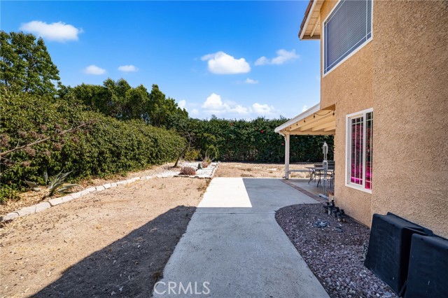 245 Cottonwood Avenue, Riverside CA: https://media.crmls.org/medias/f1fd281d-16e8-450d-bde3-978ba78fd64b.jpg