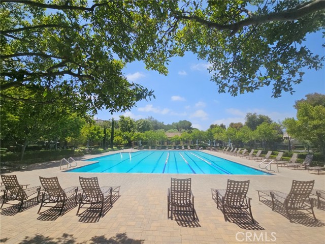 2 Tarascon, Newport Coast CA: https://media.crmls.org/medias/f1fdbdeb-134b-42cb-b0b4-0c9b832efb51.jpg