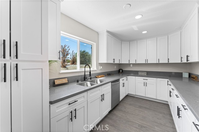 Detail Gallery Image 9 of 49 For 43704 Gadsden Ave, Lancaster,  CA 93534 - 4 Beds | 2 Baths