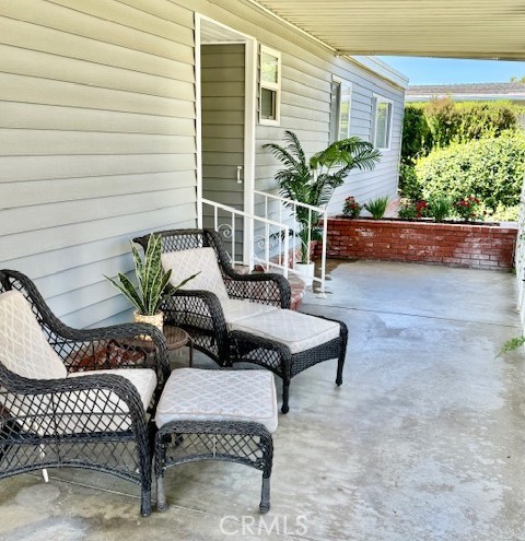 3731 Lake Side Drive, Yorba Linda CA: https://media.crmls.org/medias/f1febd30-067d-44c4-845d-819b5954f8b8.jpg