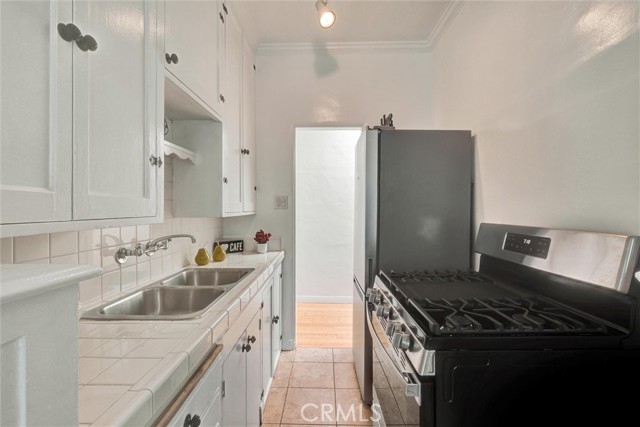 Detail Gallery Image 11 of 28 For 124 S Elm Dr #5,  Beverly Hills,  CA 90212 - 1 Beds | 1 Baths