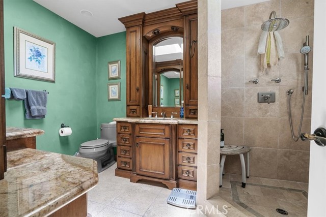 2355 Lake Marie Drive, Santa Maria CA: https://media.crmls.org/medias/f1ff87c3-2f5a-4704-afdb-aea6cefc0050.jpg