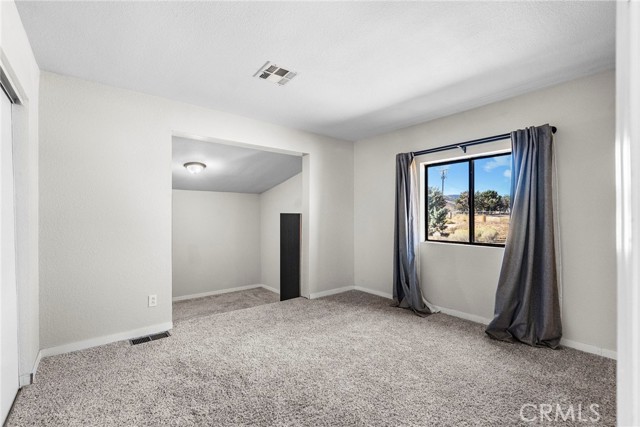 47322 180th W, Lancaster CA: https://media.crmls.org/medias/f1ff8865-ecb8-4180-abd2-31c9c1f56bbb.jpg