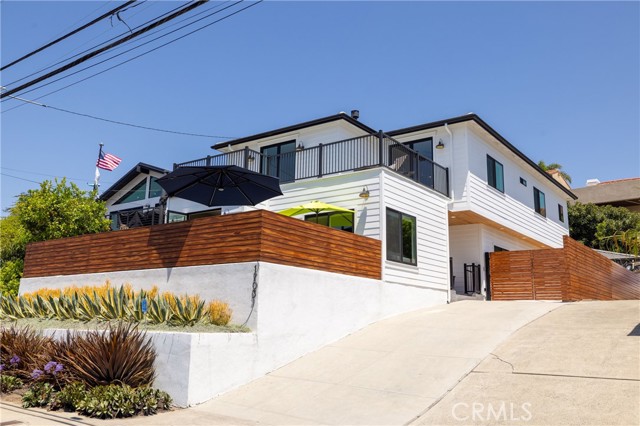 1703 S Ola Vista, San Clemente CA: https://media.crmls.org/medias/f20100ed-fd38-451c-8b4c-4083ade8305a.jpg