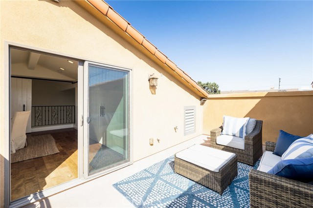 1915 Grant Avenue, Redondo Beach, California 90278, 3 Bedrooms Bedrooms, ,3 BathroomsBathrooms,Residential,Sold,Grant Avenue,SB21231210