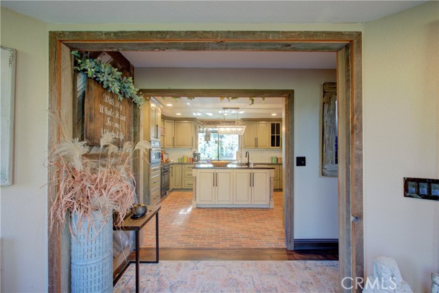 Detail Gallery Image 4 of 75 For 5552 Bear Creek Dr, Catheys Valley,  CA 95306 - 3 Beds | 2 Baths