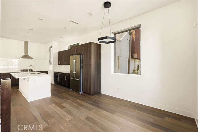 Detail Gallery Image 4 of 25 For 2201 Tom Mix, Silver Lake Los Angeles,  CA 90026 - 2 Beds | 2/1 Baths