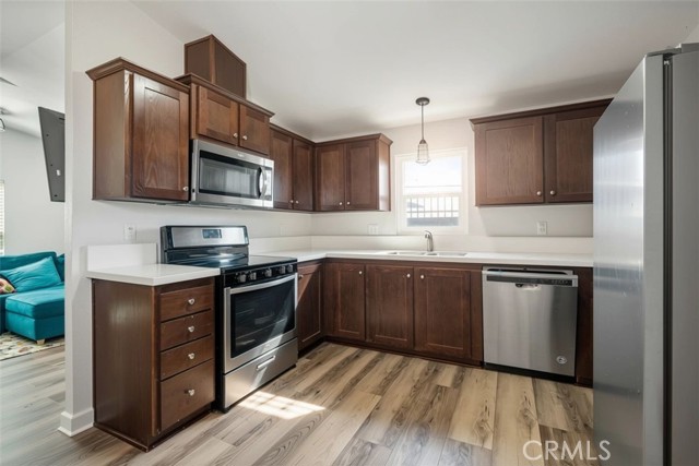 Detail Gallery Image 7 of 21 For 501 Willow Dr, Santa Ana,  CA 92703 - 2 Beds | 1 Baths