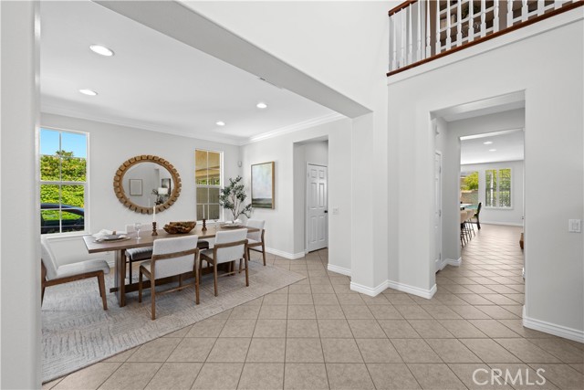 Detail Gallery Image 14 of 65 For 26865 Grey Pl, Stevenson Ranch,  CA 91381 - 5 Beds | 5 Baths