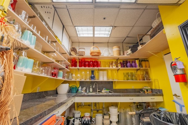 515 S Olive Street, Los Angeles CA: https://media.crmls.org/medias/f2053b06-ae48-4a1a-afb7-176994617e8f.jpg