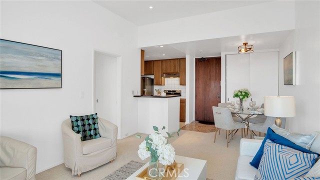 Front Image Thumbnail for CRSR26024338