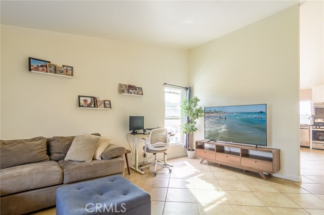 Detail Gallery Image 9 of 30 For 20731 Brookdale Ln, Huntington Beach,  CA 92646 - 3 Beds | 2 Baths