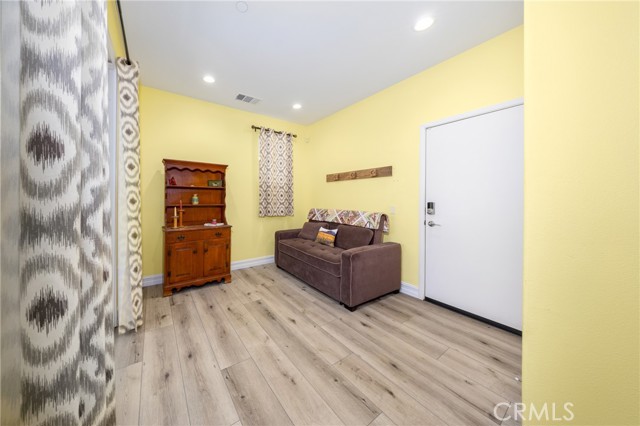 Detail Gallery Image 5 of 44 For 7358 Luminaire, Rancho Cucamonga,  CA 91739 - 3 Beds | 3/1 Baths