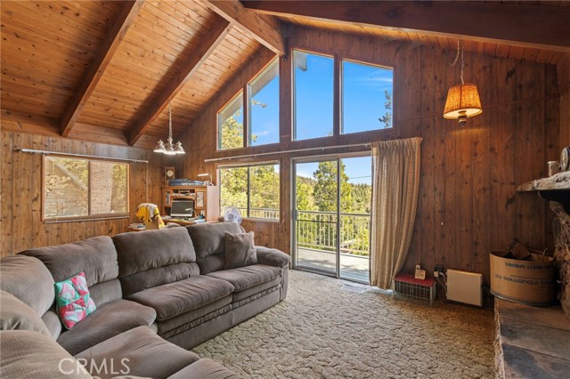 593 Clubhouse, Twin Peaks CA: https://media.crmls.org/medias/f209123d-c14c-490c-919c-6010d2b2a367.jpg