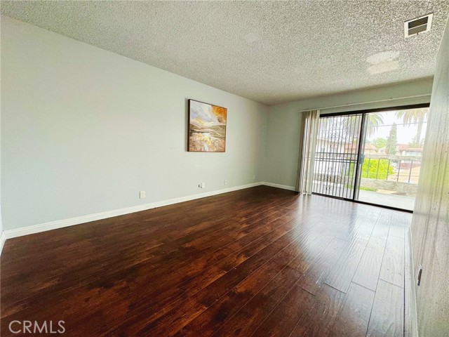 Detail Gallery Image 14 of 17 For 321 N Lincoln Ave #B,  Monterey Park,  CA 91755 - 4 Beds | 3 Baths