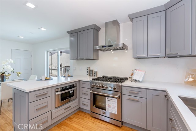 18306 Grevillea Avenue, Redondo Beach, California 90278, 3 Bedrooms Bedrooms, ,Residential,Sold,Grevillea,SB22090777