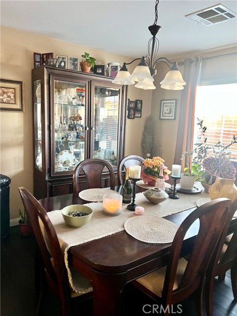 Detail Gallery Image 7 of 38 For 1332 E Rover Ln #E,  Beaumont,  CA 92223 - 4 Beds | 2/1 Baths