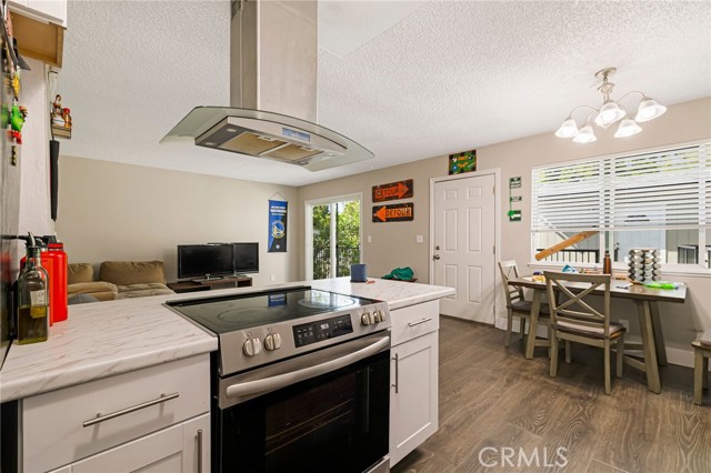 458 Nord Avenue, Chico CA: https://media.crmls.org/medias/f20b38ce-922d-4b5a-8484-98188eb51f9a.jpg