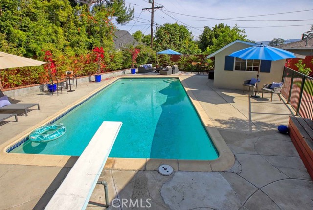 1534 Idlewood Road, Glendale CA: https://media.crmls.org/medias/f20bab39-b8e5-4dba-8c32-0eb89329ed71.jpg