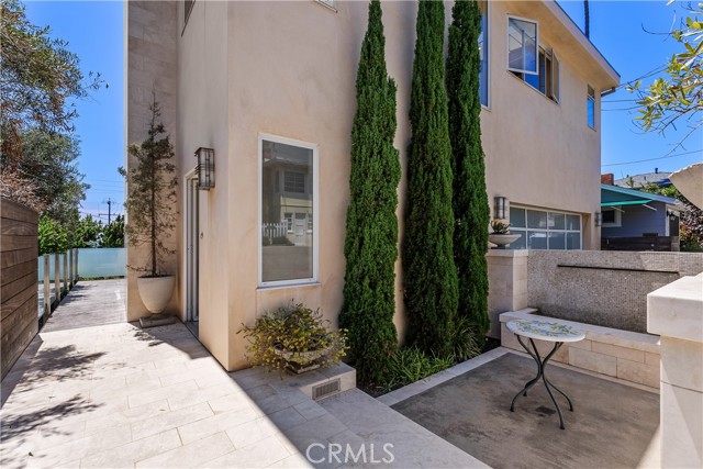 Detail Gallery Image 7 of 40 For 31685 3rd Ave, Laguna Beach,  CA 92651 - 2 Beds | 2 Baths