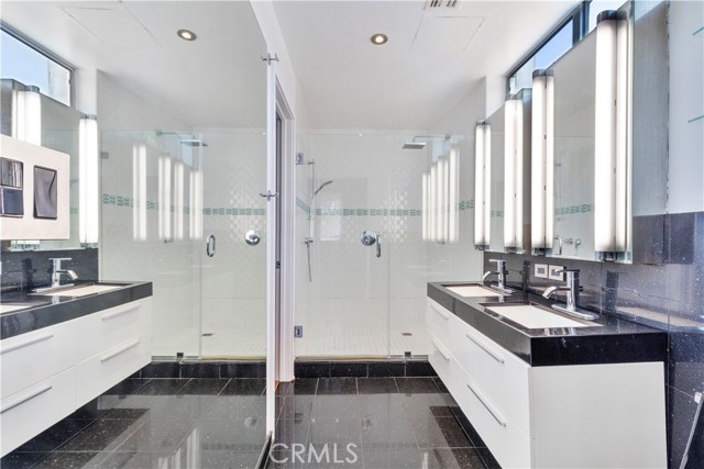 1419 Angelus Avenue, Los Angeles CA: https://media.crmls.org/medias/f20dd5f2-5bdb-42a1-abd2-178e9944bc2b.jpg