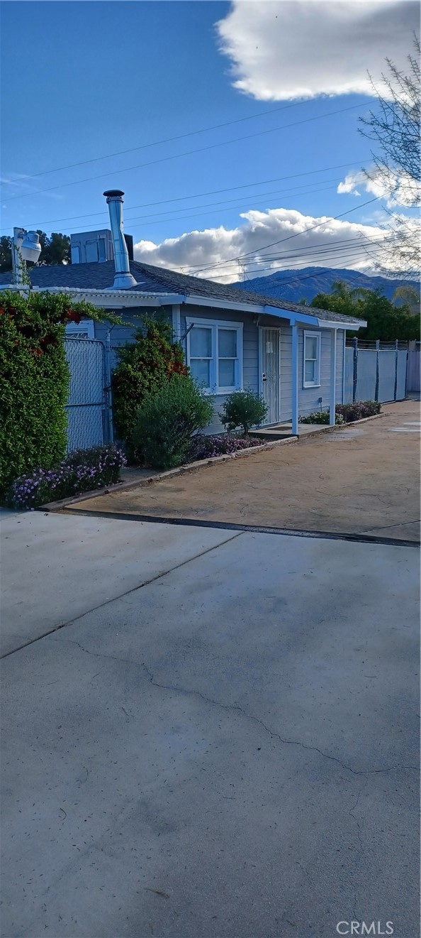 Detail Gallery Image 3 of 14 For 44618 State Highway 74, Hemet,  CA 92544 - 4 Beds | 2 Baths