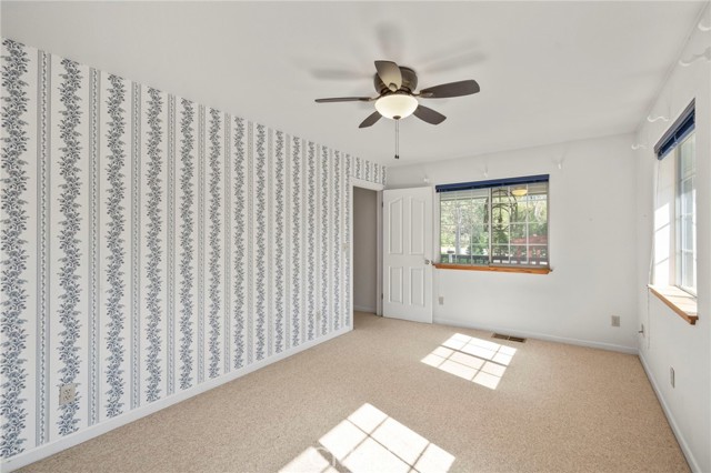 50711 Road 426, Oakhurst CA: https://media.crmls.org/medias/f20ef164-bd68-4b5b-9d33-f4599adb786e.jpg
