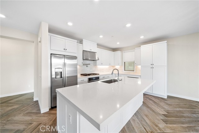 Detail Gallery Image 16 of 49 For 590 Catalonia, Lake Forest,  CA 92630 - 4 Beds | 4 Baths