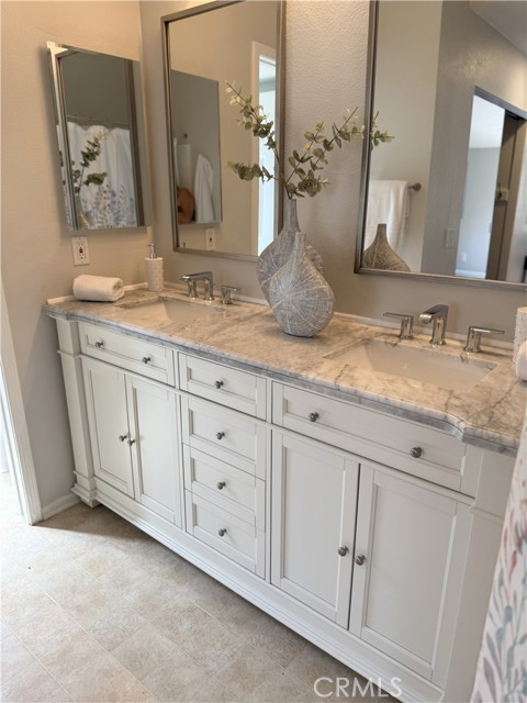 Detail Gallery Image 15 of 19 For 411 San Nicholas, Laguna Beach,  CA 92651 - 3 Beds | 2/1 Baths