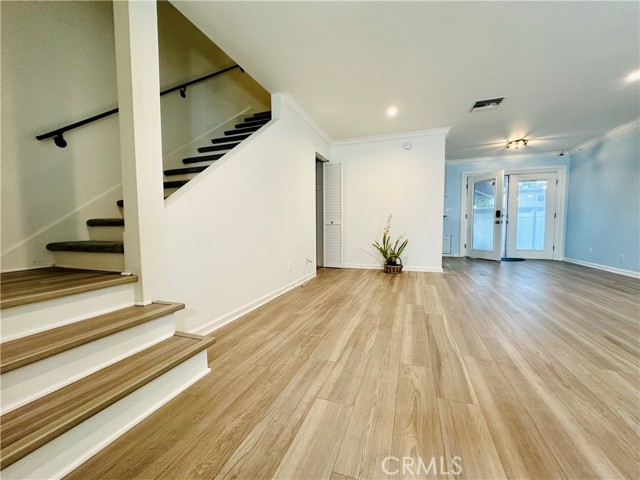 Detail Gallery Image 2 of 40 For 11138 Aqua Vista St #3,  Studio City,  CA 91602 - 2 Beds | 1/1 Baths