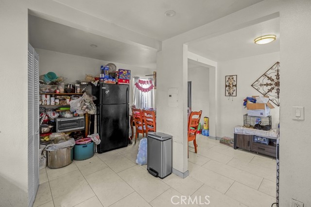 Detail Gallery Image 13 of 23 For 116 N Holly Ave, Compton,  CA 90221 - 2 Beds | 1 Baths